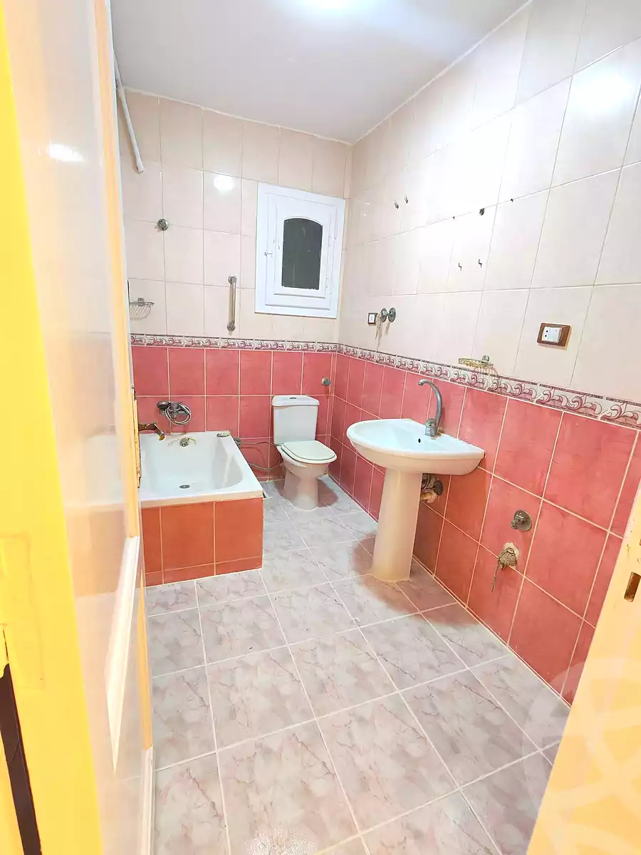 https://aqarmap.com.eg/ar/listing/7265616-for-sale-alexandria-al-agamy-shataa-el-nakheel
