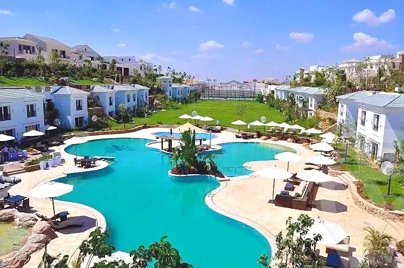 https://aqarmap.com.eg/en/listing/7265682-for-sale-cairo-new-cairo-compounds-mountain-view1-1-compound