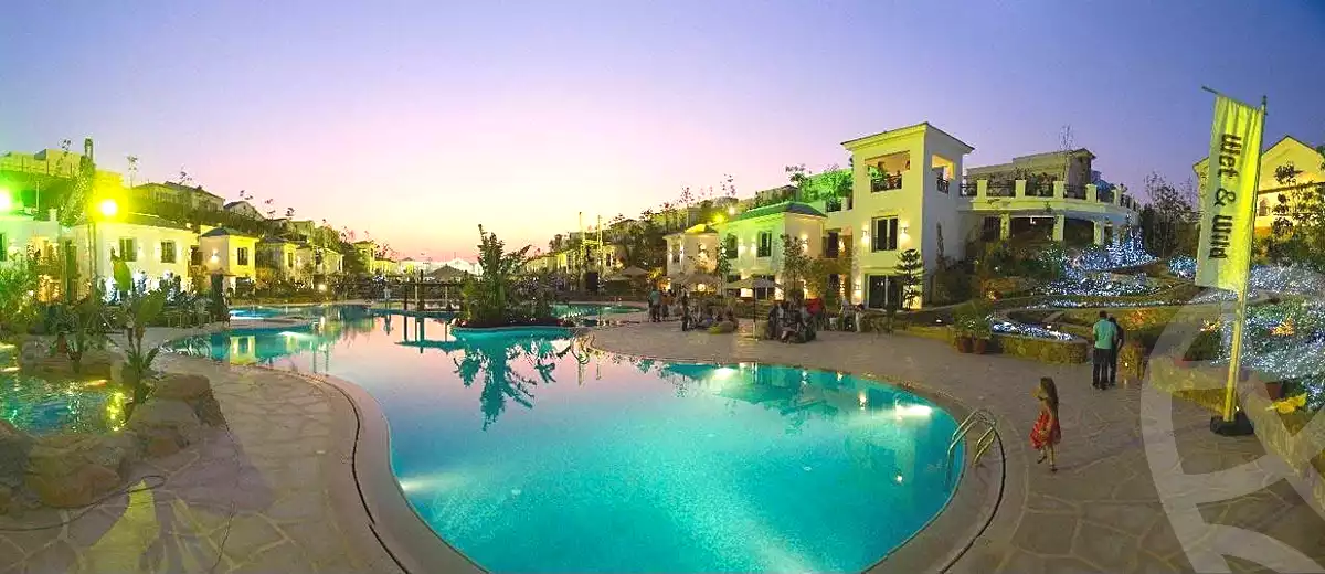 https://aqarmap.com.eg/ar/listing/7265746-for-sale-cairo-new-cairo-compounds-mountain-view1-1-compound