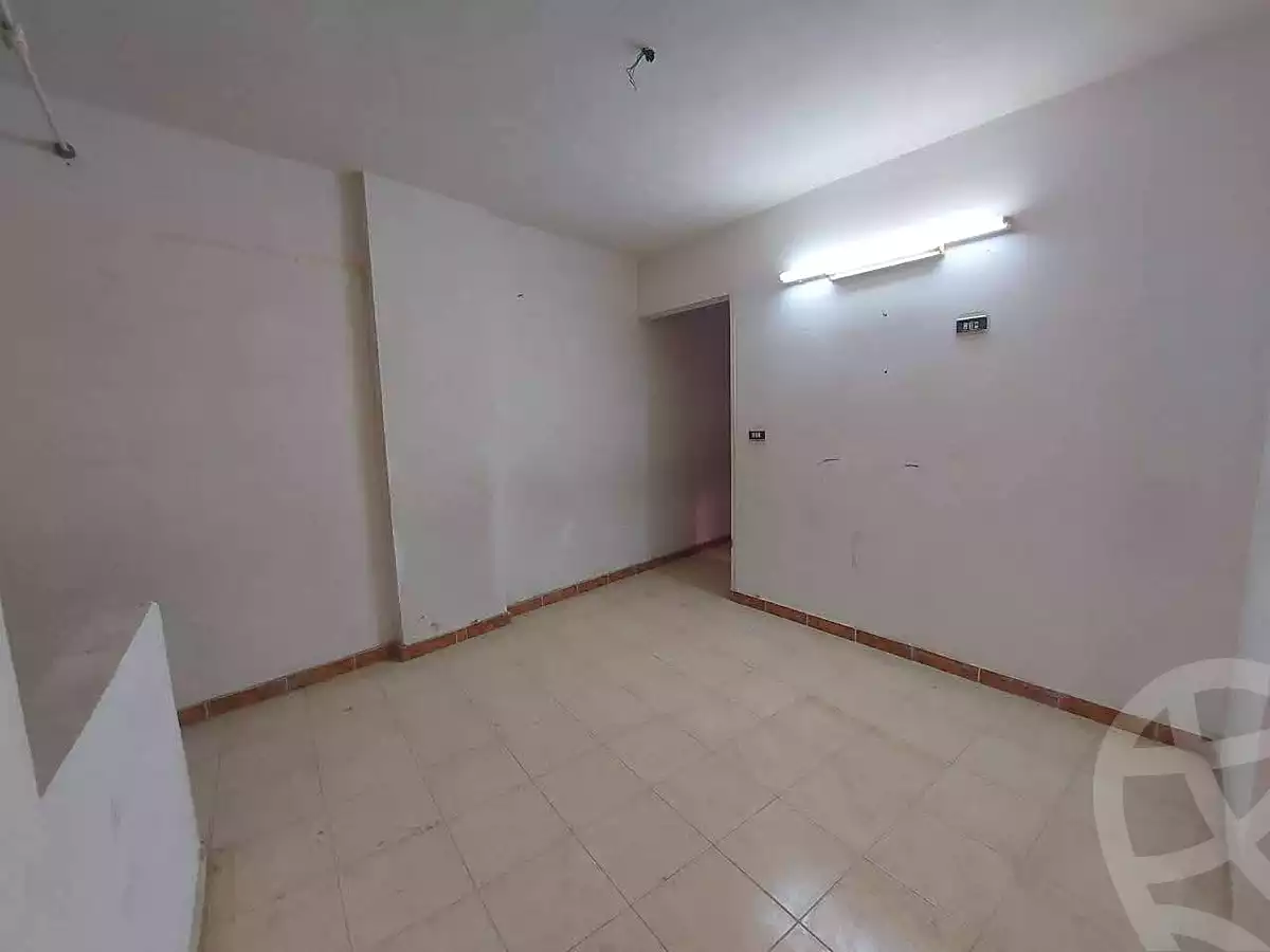 https://aqarmap.com.eg/en/listing/7266552-for-sale-alexandria-el-asafra-salman-el-farsi-st