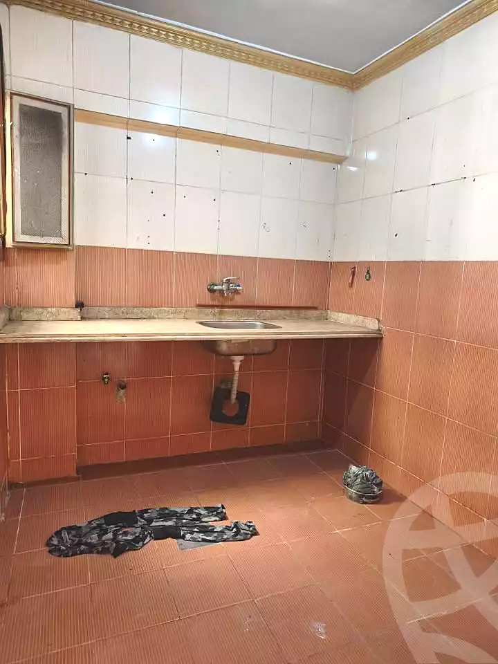 https://aqarmap.com.eg/ar/listing/7266849-for-sale-alexandria-lsywf-el-seyouf-bahri