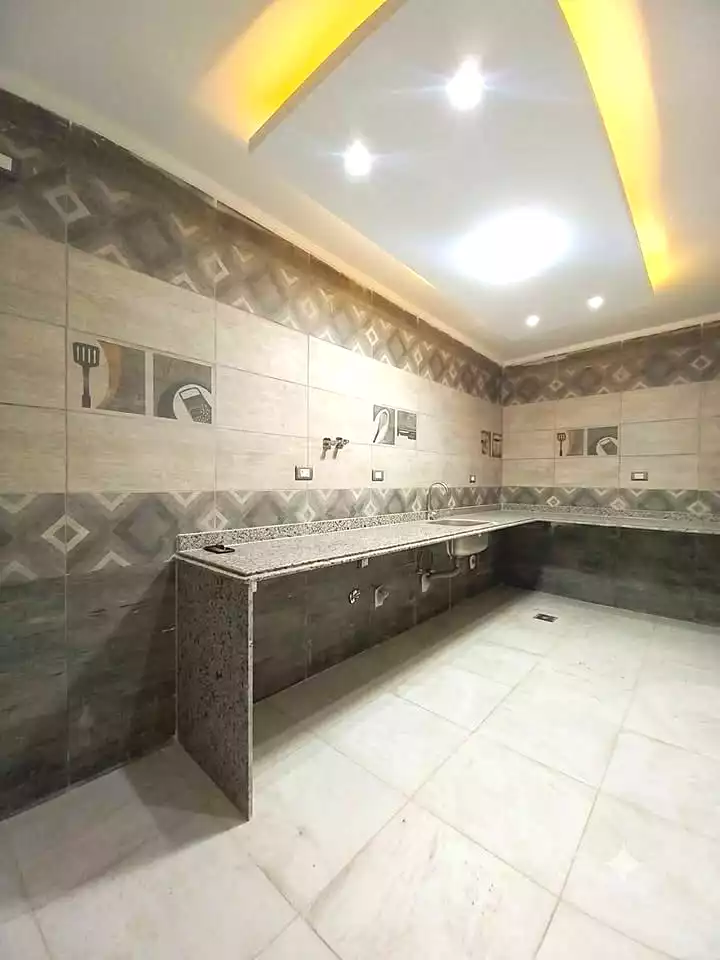 https://aqarmap.com.eg/ar/listing/7266891-for-sale-alexandria-al-agamy-lbytsh-bianchiii