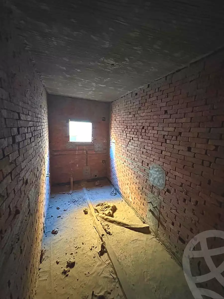 https://aqarmap.com.eg/ar/listing/7267377-for-sale-cairo-new-cairo-compounds-el-mostashareen-compound