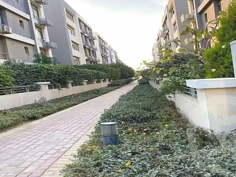 https://aqarmap.com.eg/ar/listing/7267654-for-sale-cairo-new-cairo-compounds-tag-city-shalya-taj-city