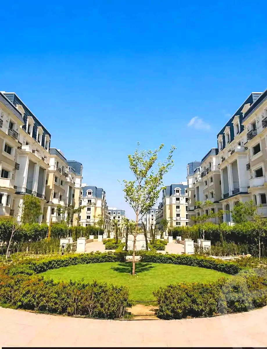 https://aqarmap.com.eg/ar/listing/7268010-for-sale-cairo-new-cairo-compounds-mountain-view-hyde-park
