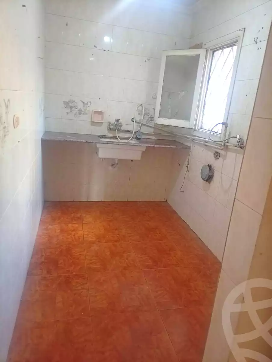https://aqarmap.com.eg/ar/listing/7268092-for-sale-alexandria-moharram-bey-tryq-qn-lswys