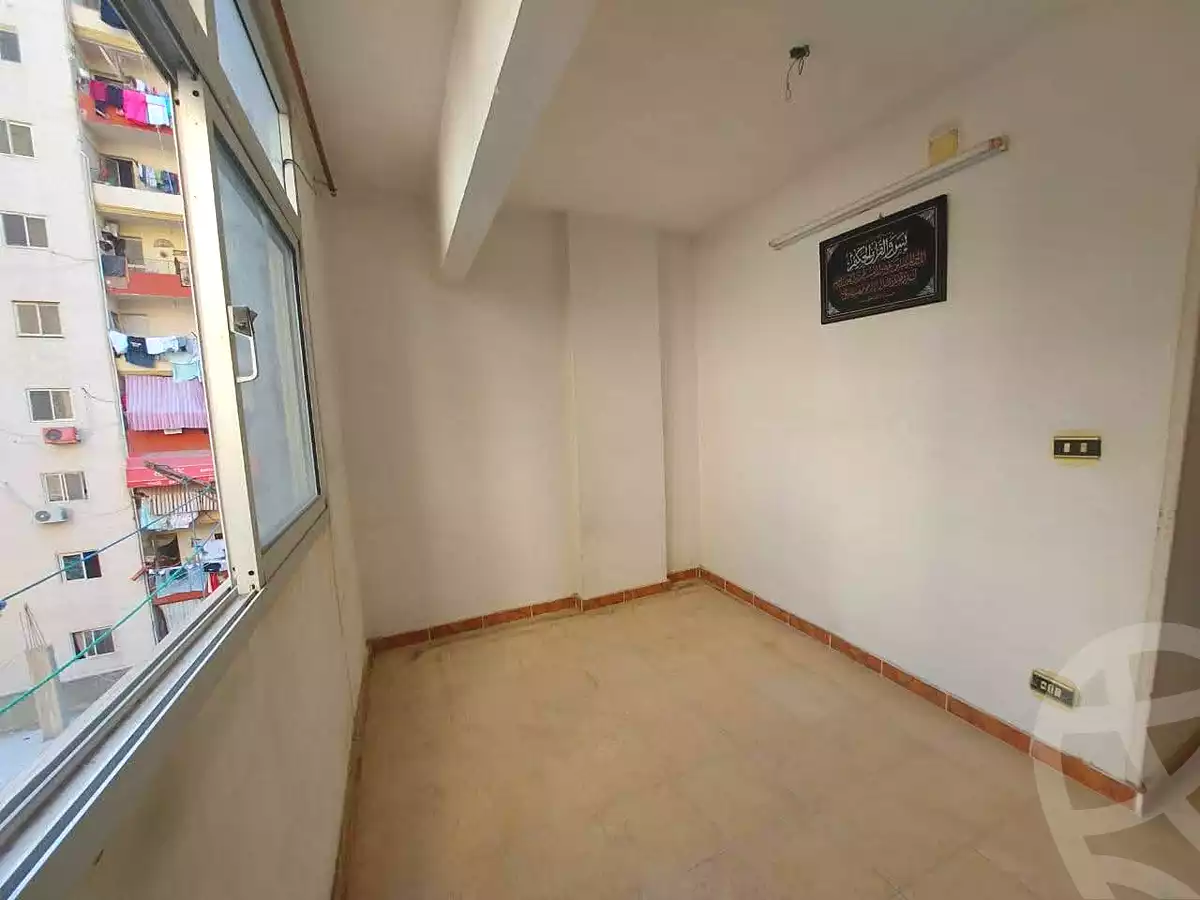 https://aqarmap.com.eg/en/listing/7268096-for-sale-alexandria-el-asafra-salman-el-farsi-st
