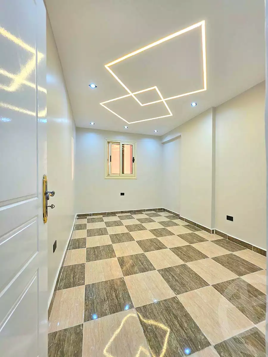 https://aqarmap.com.eg/ar/listing/7268395-for-sale-alexandria-el-asafra-l-sfr-bhry