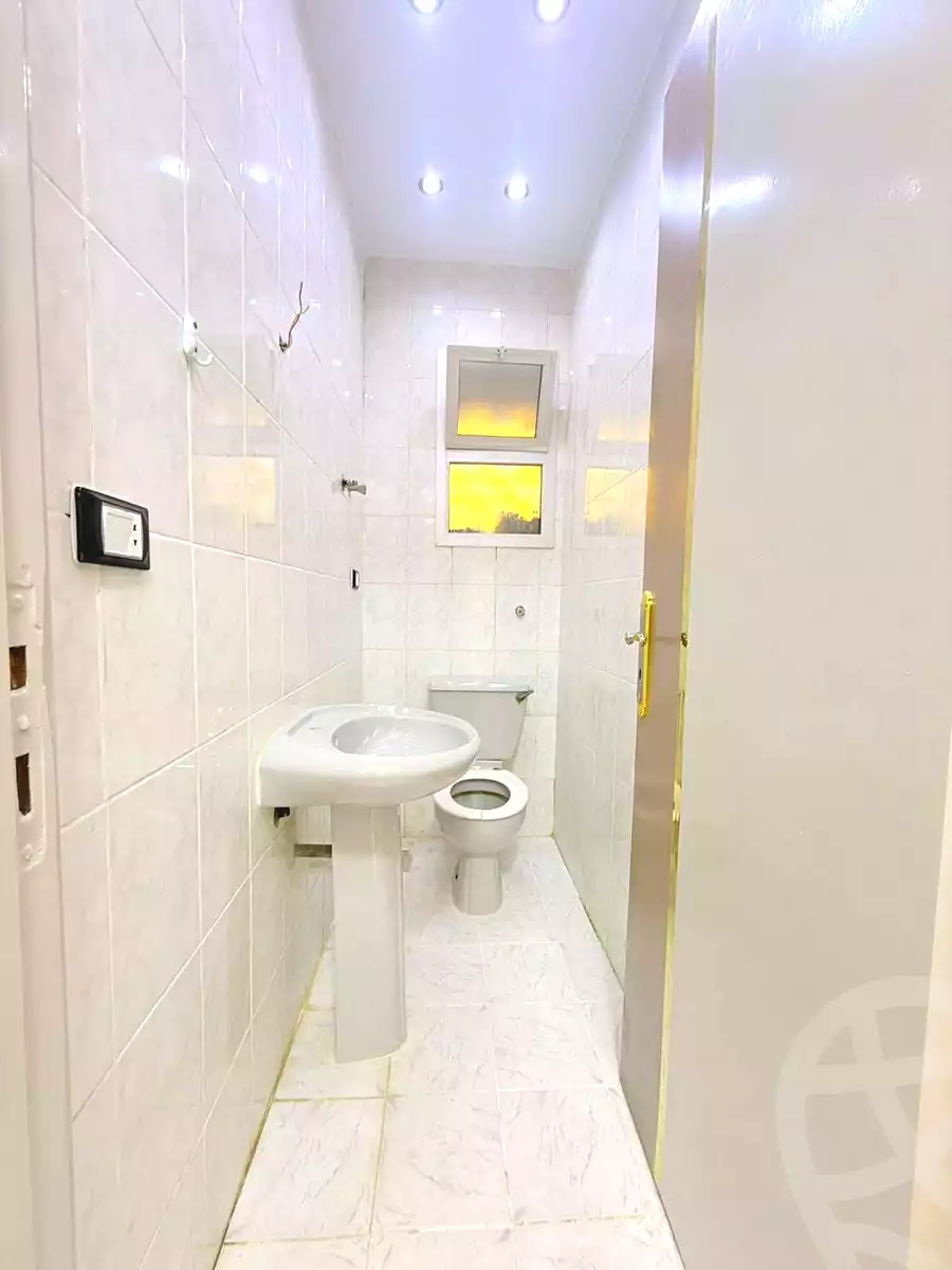 https://aqarmap.com.eg/en/listing/7268823-for-sale-alexandria-al-agamy-shataa-el-nakheel-street-59