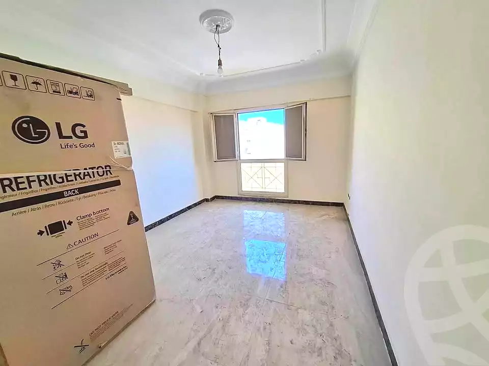 https://aqarmap.com.eg/ar/listing/7268971-for-sale-alexandria-moharram-bey