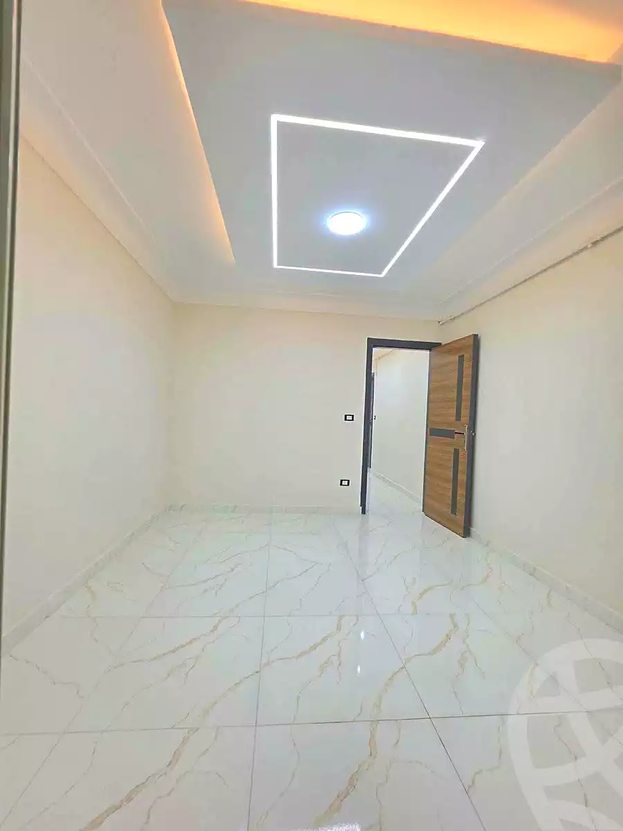 https://aqarmap.com.eg/ar/listing/7268994-for-sale-alexandria-el-asafra-shr-45