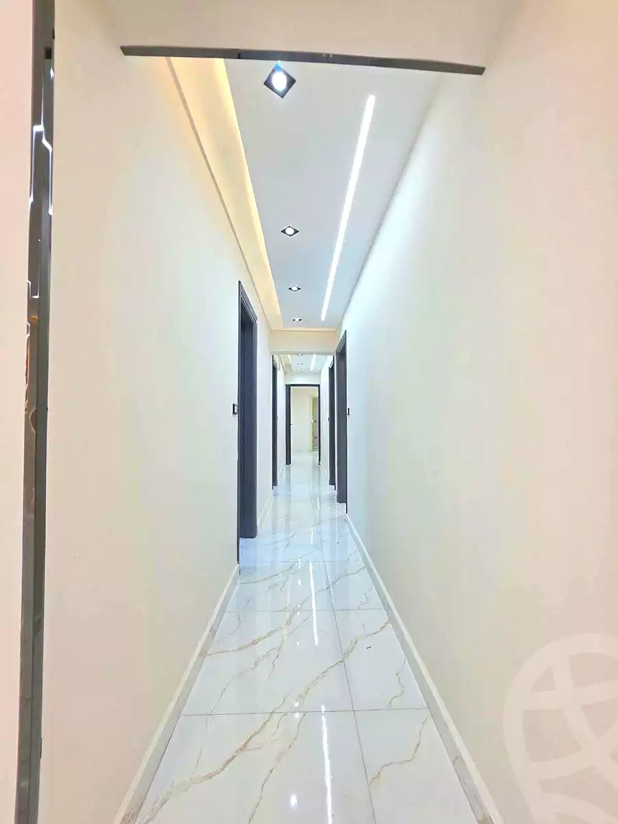 https://aqarmap.com.eg/ar/listing/7268994-for-sale-alexandria-el-asafra-shr-45