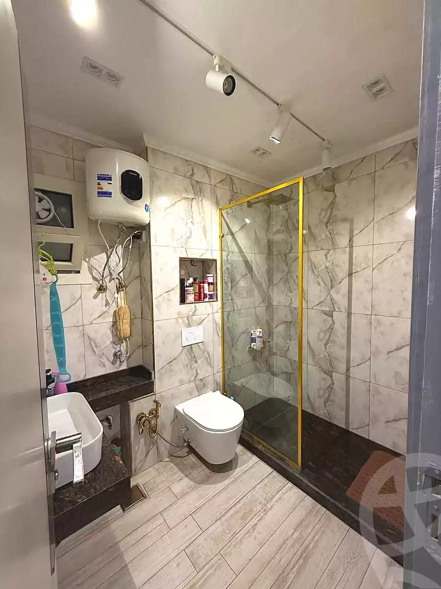https://aqarmap.com.eg/ar/listing/7269454-for-sale-alexandria-el-asafra-shr-45