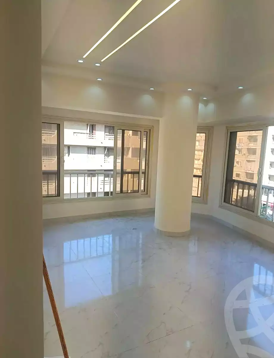https://aqarmap.com.eg/ar/listing/7269479-for-sale-alexandria-al-agamy-lbytsh-ain-shams-st