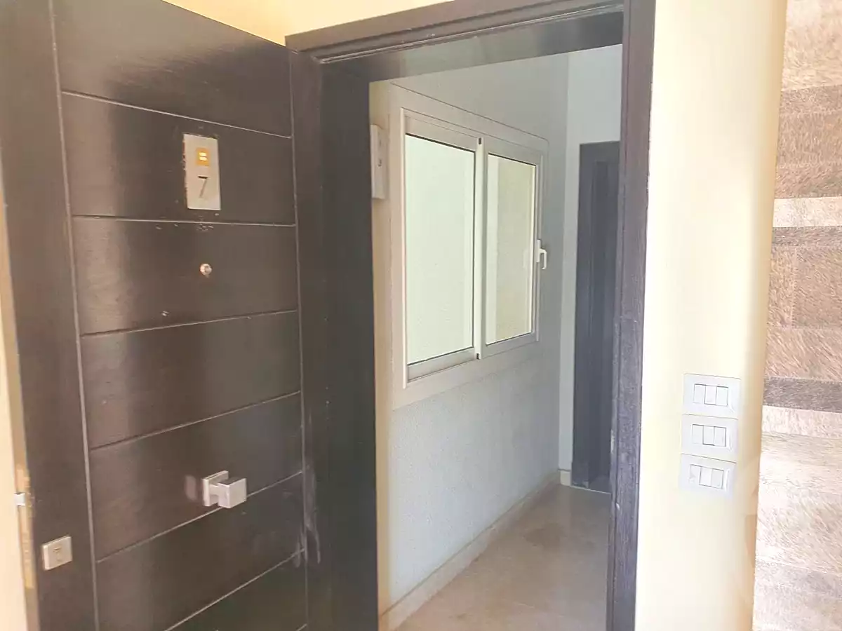 https://aqarmap.com.eg/ar/listing/7269772-for-rent-cairo-el-sheikh-zayed-city-compounds-dh-drys