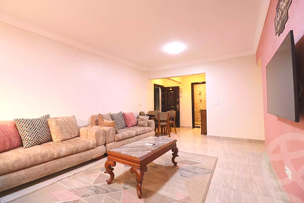https://aqarmap.com.eg/ar/listing/7270204-for-rent-cairo-el-sheikh-zayed-city-compounds-jn-zyd