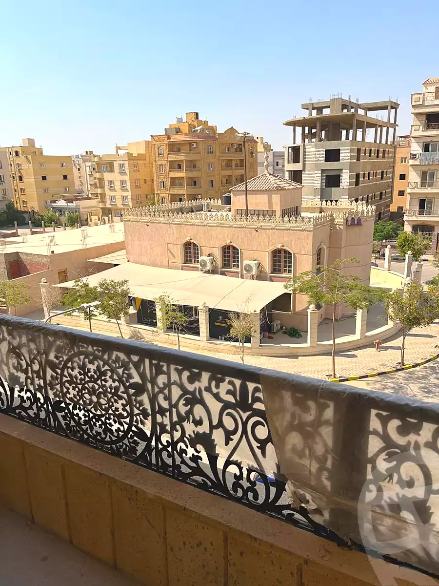 https://aqarmap.com.eg/ar/listing/7270323-for-sale-cairo-new-cairo-compounds-el-mostashareen-compound