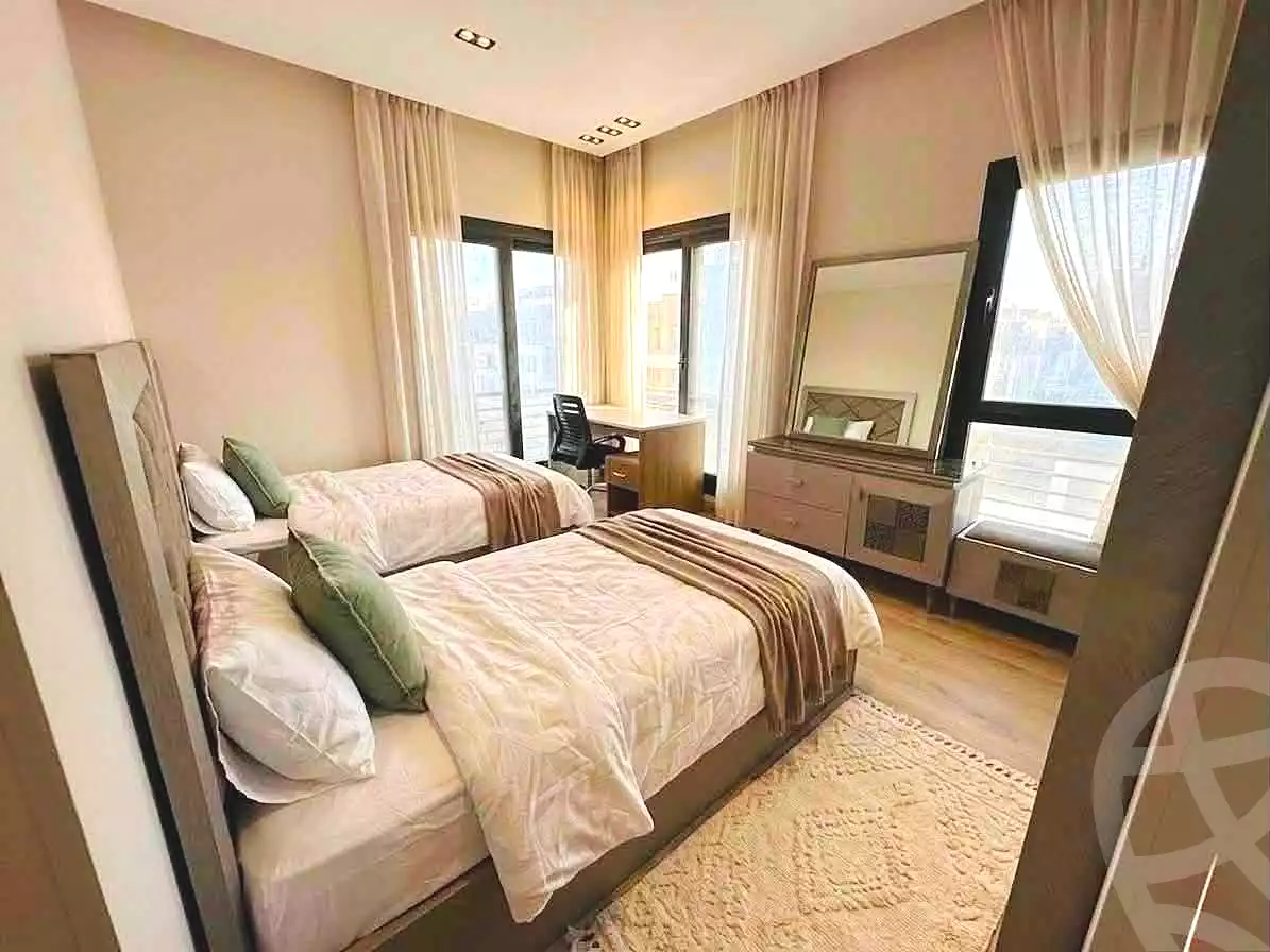 https://aqarmap.com.eg/ar/listing/7270583-for-sale-cairo-new-cairo-compounds-mountain-view-1