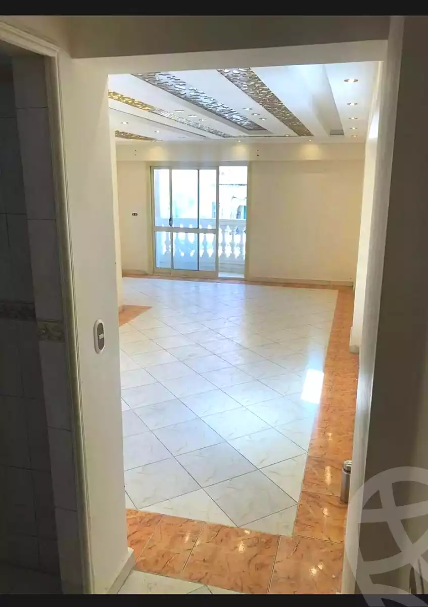 https://aqarmap.com.eg/ar/listing/7270662-for-rent-alexandria-moharram-bey