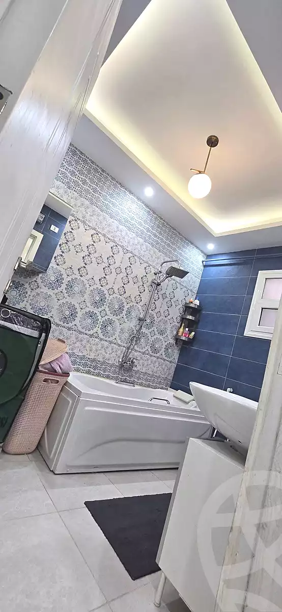 https://aqarmap.com.eg/ar/listing/7270913-for-sale-cairo-helwan-helwan-el-sharkeya-ismael-kamel-st