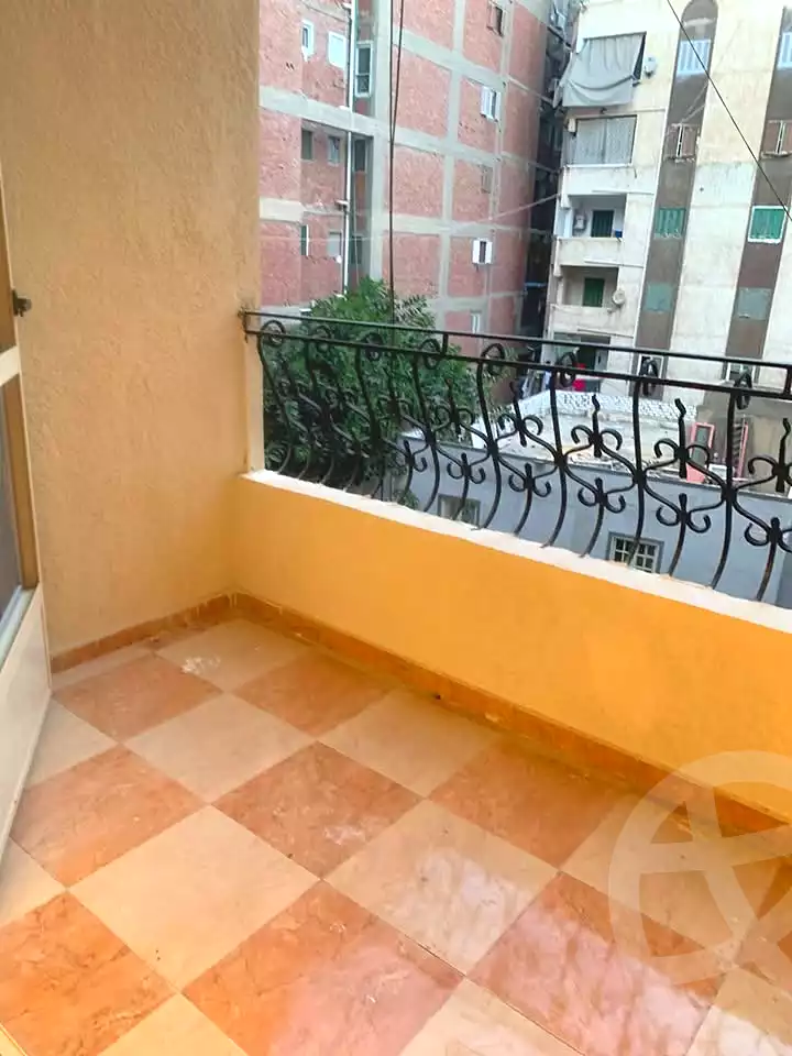 https://aqarmap.com.eg/ar/listing/7271236-for-sale-alexandria-al-agamy-lbytsh-mohamed-el-fardi-st