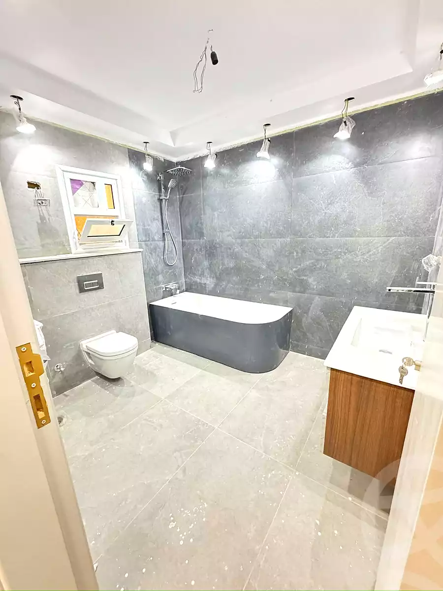 https://aqarmap.com.eg/ar/listing/7271421-for-sale-cairo-new-cairo-el-ahyaa-fifth-neighborhood-street-21