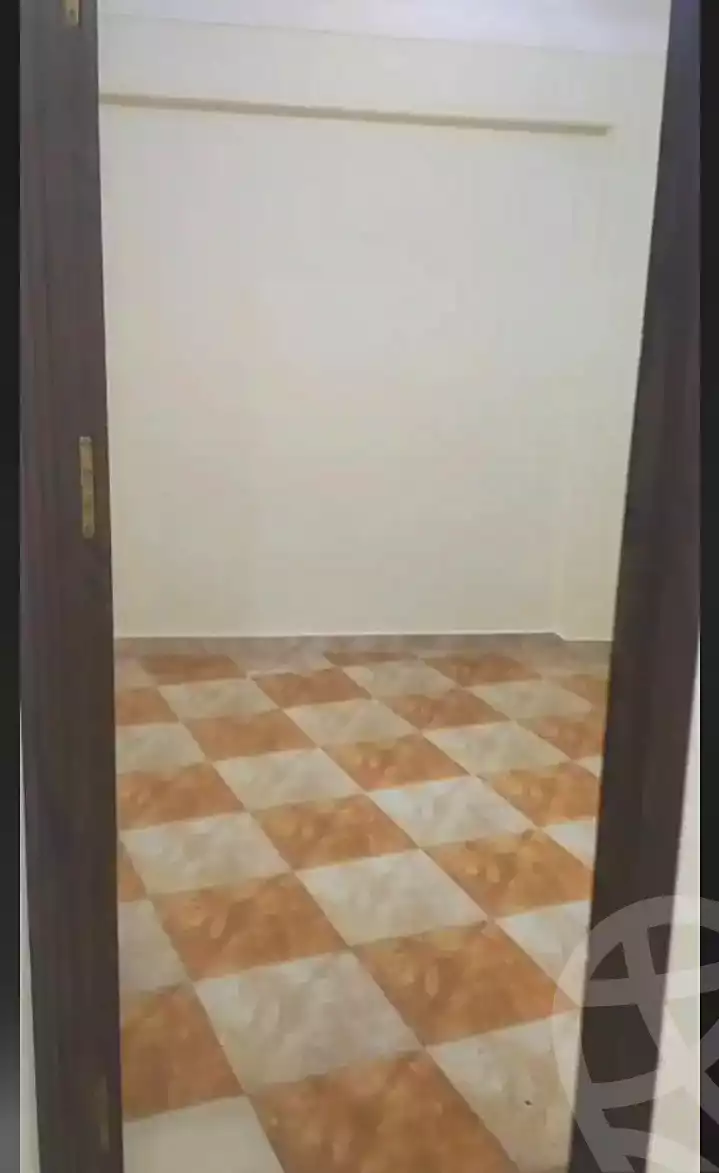 https://aqarmap.com.eg/ar/listing/7271512-for-sale-alexandria-el-asafra-shr-45