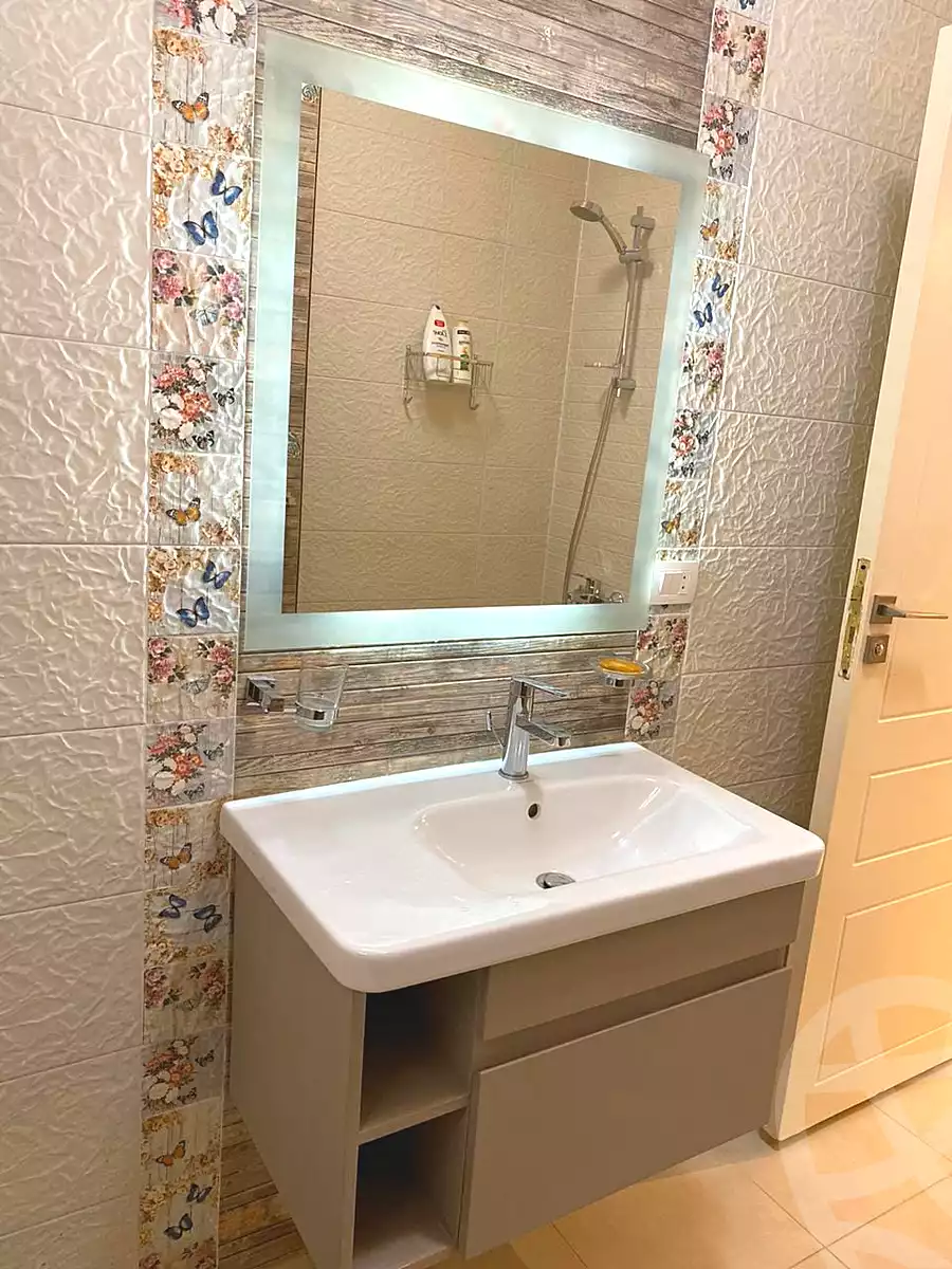 https://aqarmap.com.eg/ar/listing/7271626-for-rent-cairo-new-cairo-compounds-el-patio-town-compound-la-vista