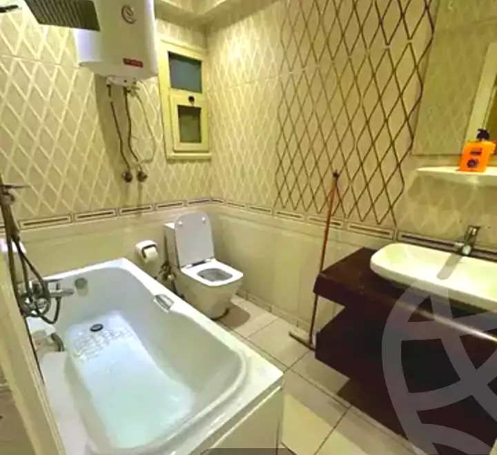 https://aqarmap.com.eg/ar/listing/7271715-for-sale-alexandria-el-asafra-l-sfr-bhry