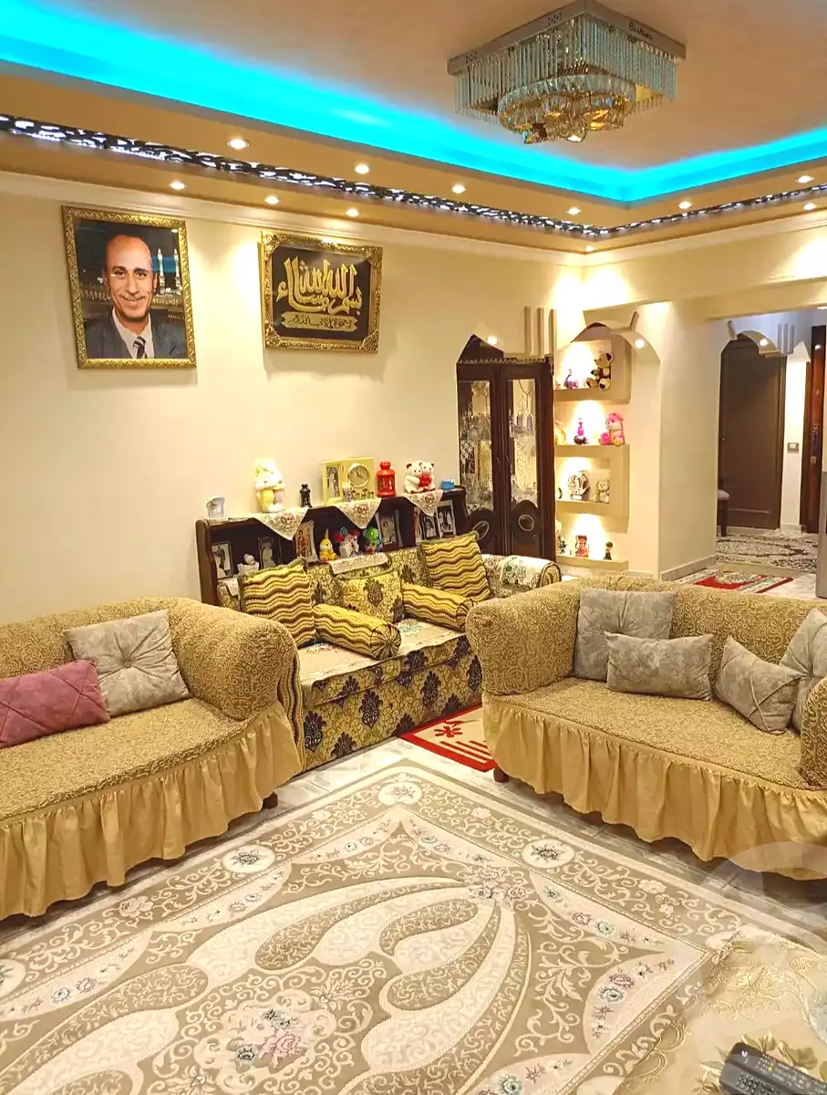https://aqarmap.com.eg/ar/listing/7271817-for-sale-alexandria-al-agamy-lbytsh-bianchiii