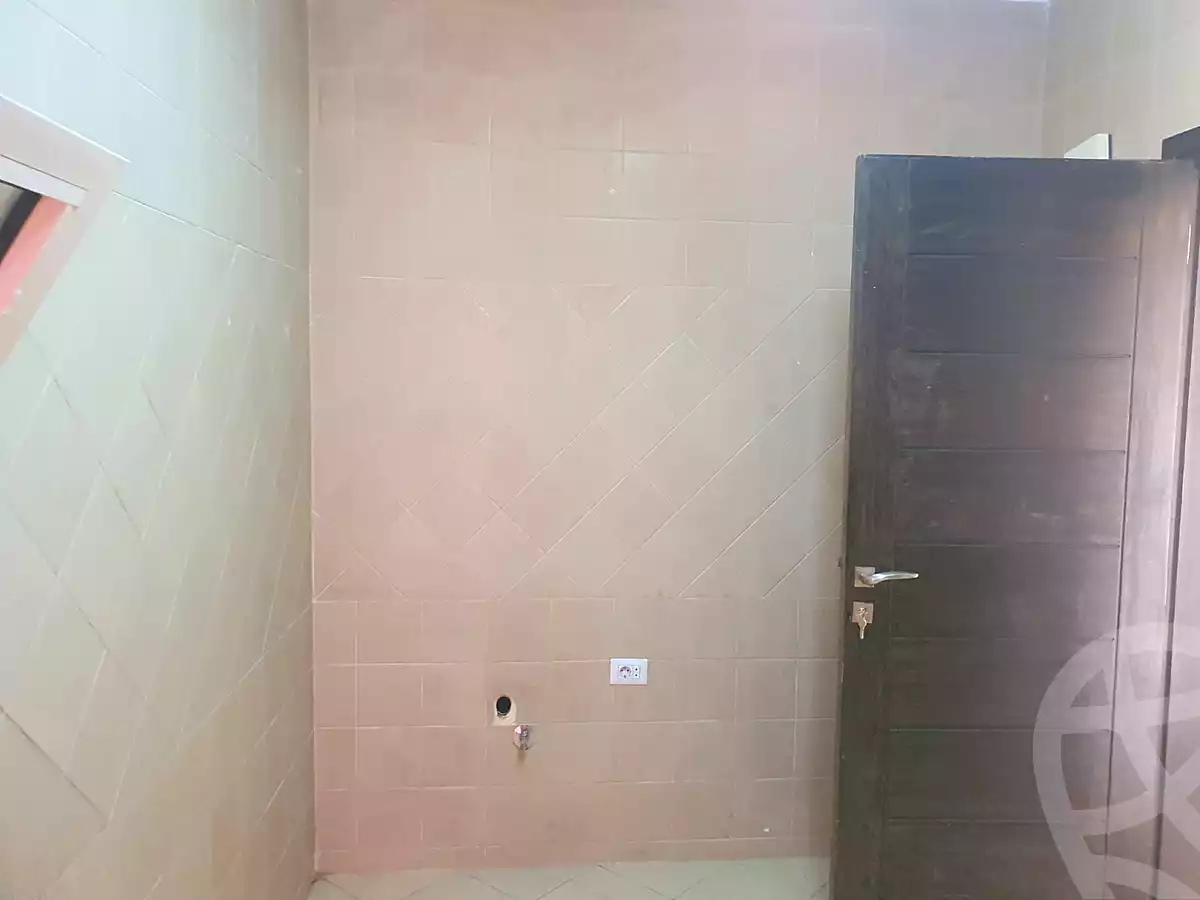 https://aqarmap.com.eg/en/listing/7272192-for-rent-cairo-el-sheikh-zayed-city-compounds-dh-drys