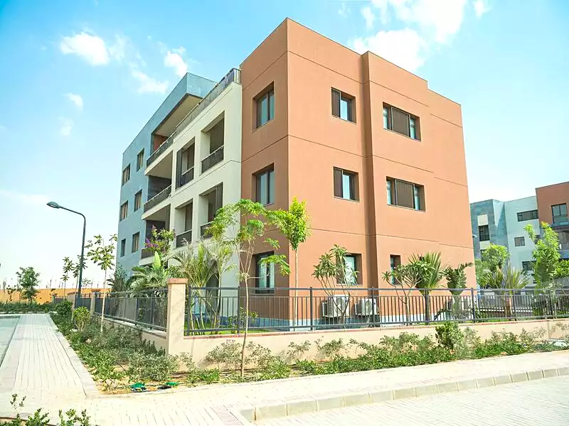 https://aqarmap.com.eg/ar/listing/7273017-for-sale-cairo-new-cairo-compounds-district-5-the-plateau-district-5