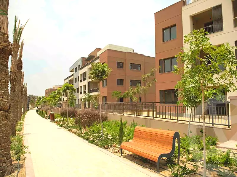https://aqarmap.com.eg/ar/listing/7273029-for-sale-cairo-new-cairo-compounds-district-5-the-plateau-district-5