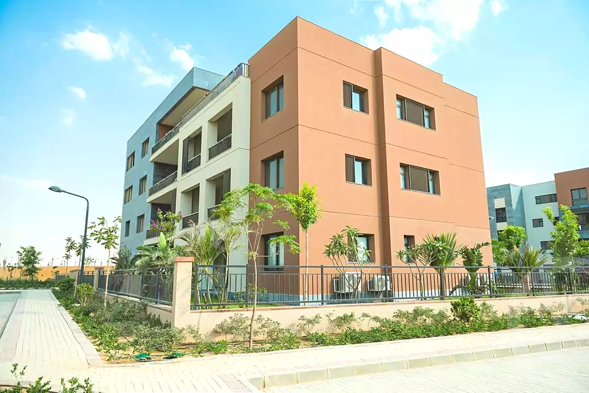 https://aqarmap.com.eg/ar/listing/7273036-for-sale-cairo-new-cairo-compounds-district-5-d-park-district-5-compound-marakez