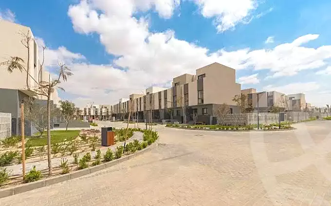 https://aqarmap.com.eg/en/listing/7273045-for-sale-cairo-el-shorouk-compounds-al-burouj-compound-imkan
