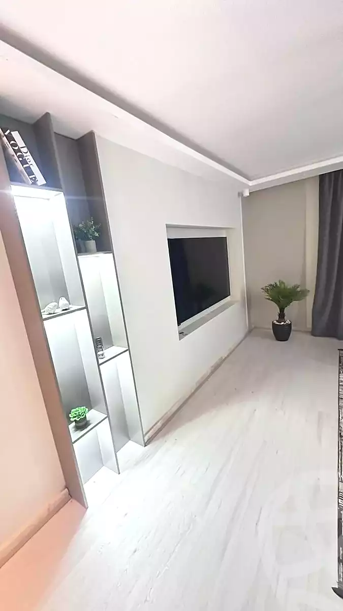 https://aqarmap.com.eg/ar/listing/7273239-for-sale-cairo-el-shorouk-compounds-aljar-british-district-compound