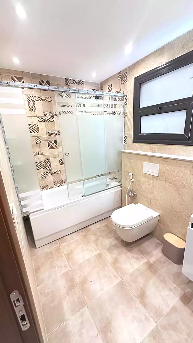 https://aqarmap.com.eg/ar/listing/7273269-for-sale-cairo-el-shorouk-compounds-aljar-british-district-compound