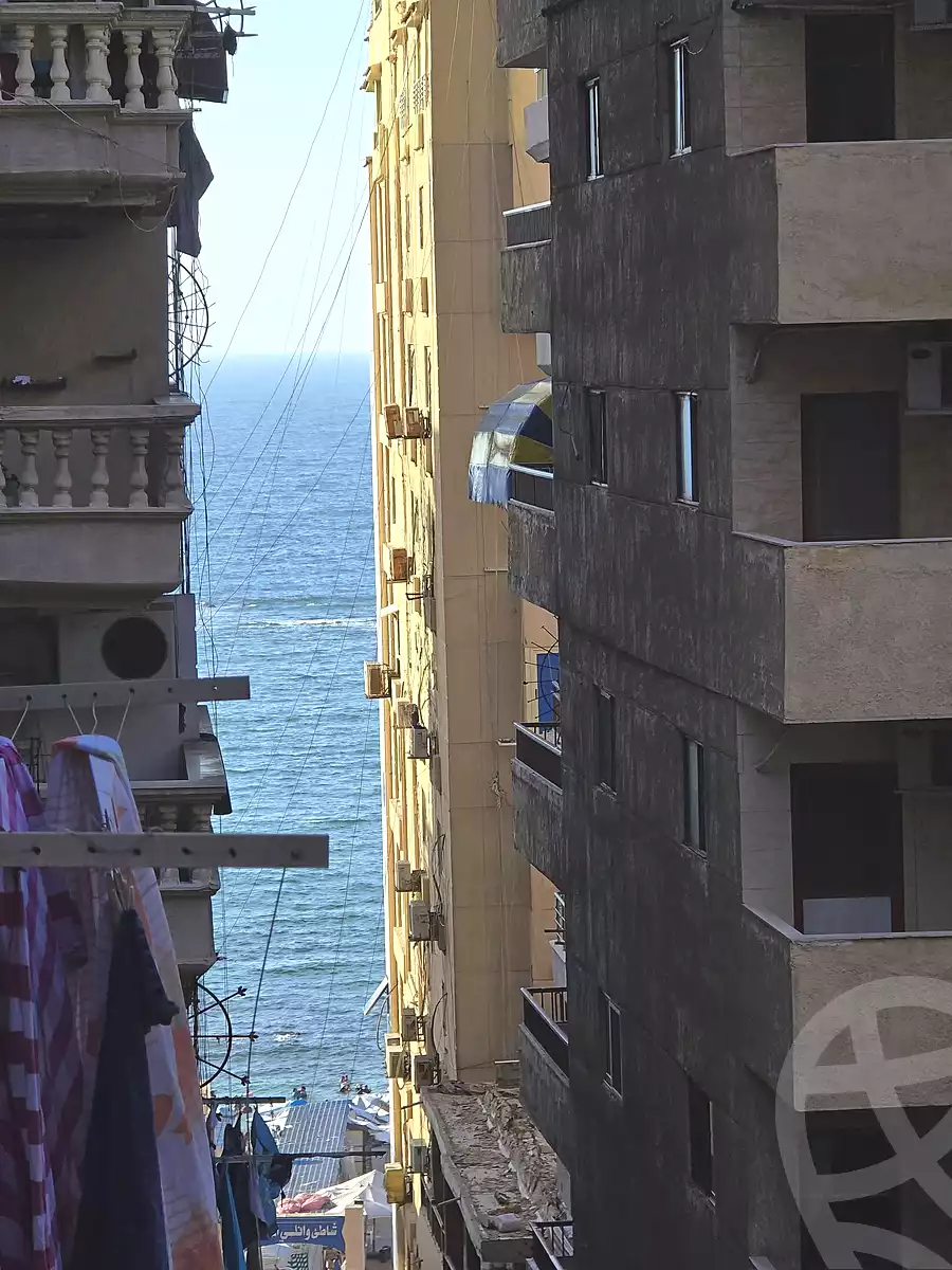 https://aqarmap.com.eg/ar/listing/7273438-for-sale-alexandria-el-mandara-shr-jml-bd-lnsr