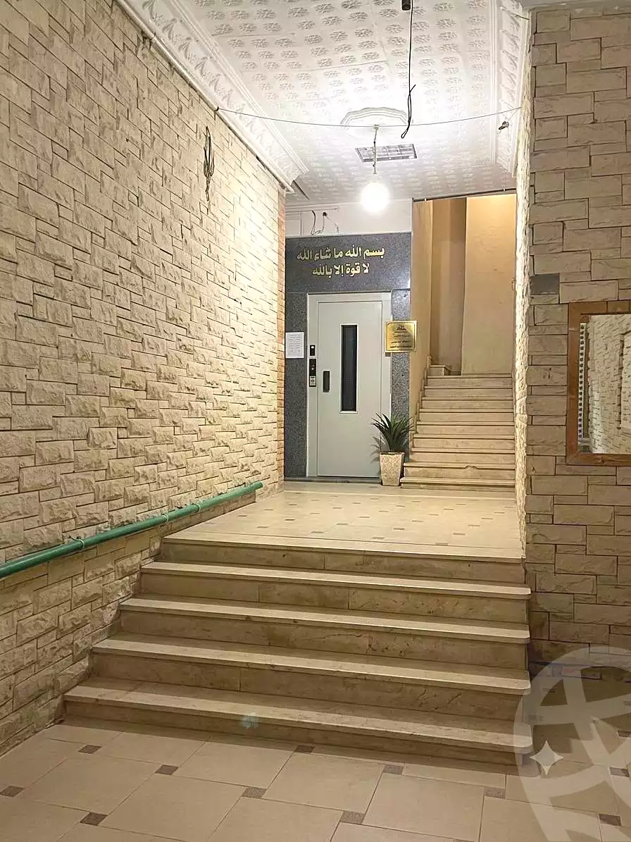 https://aqarmap.com.eg/en/listing/7273693-for-sale-alexandria-al-agamy-el-hanouvel-radwan-st