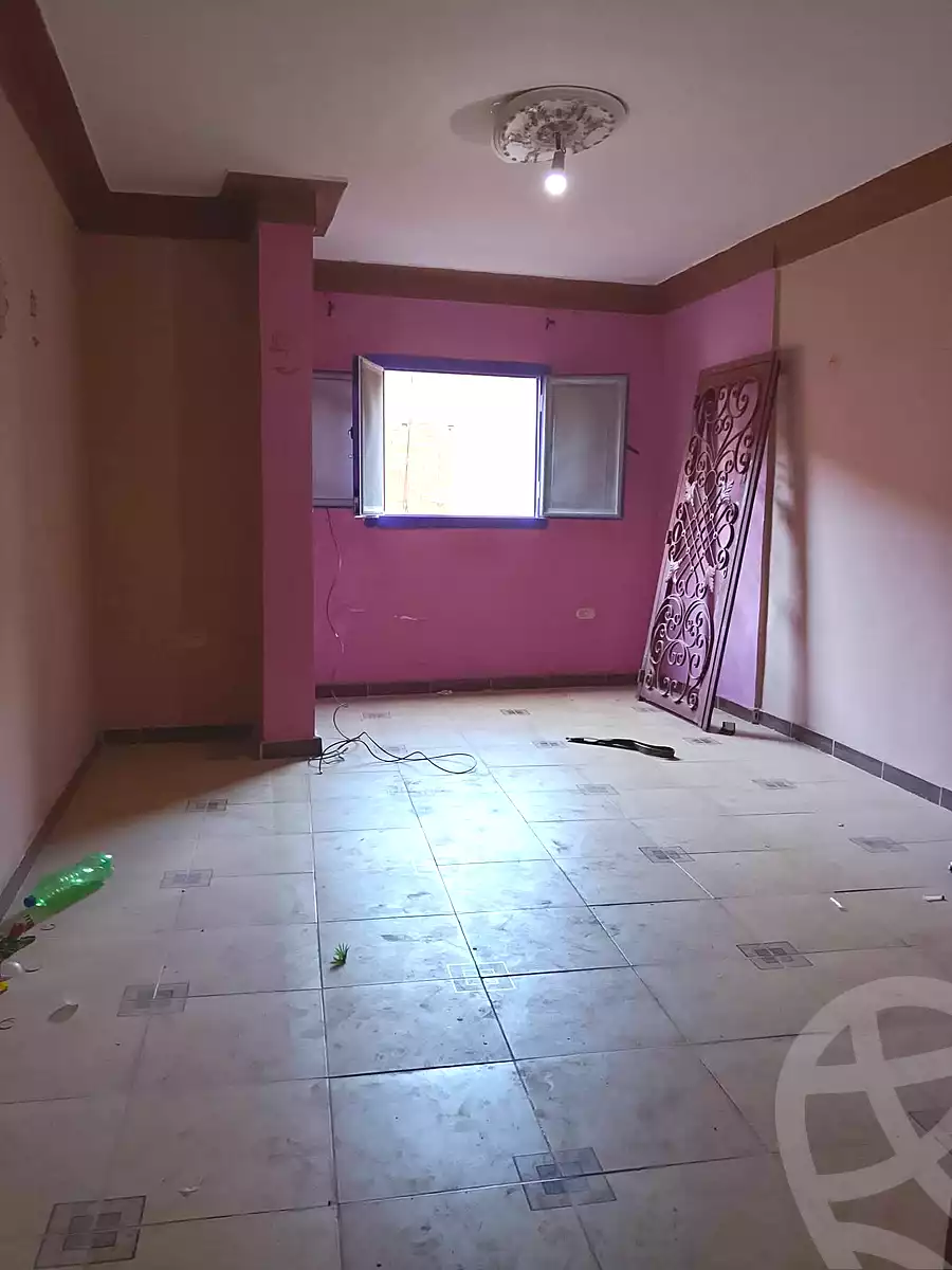 https://aqarmap.com.eg/en/listing/7274140-for-sale-alexandria-al-agamy-el-hanouvel-radwan-st