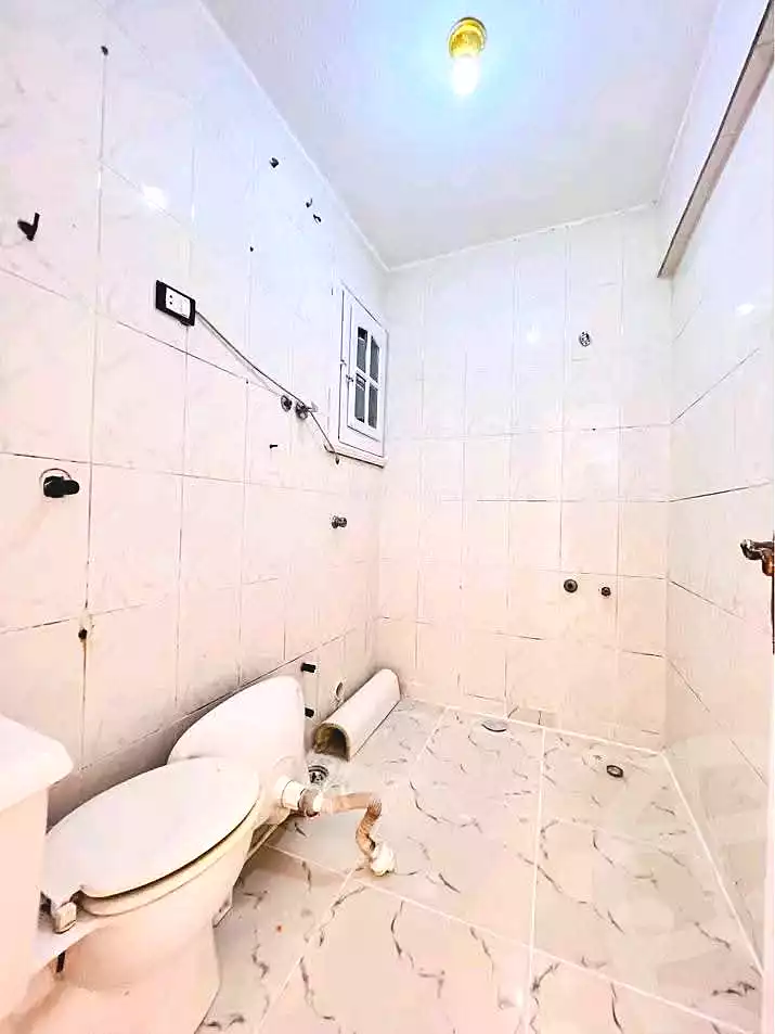 https://aqarmap.com.eg/ar/listing/7274320-for-sale-alexandria-al-agamy-shataa-el-nakheel