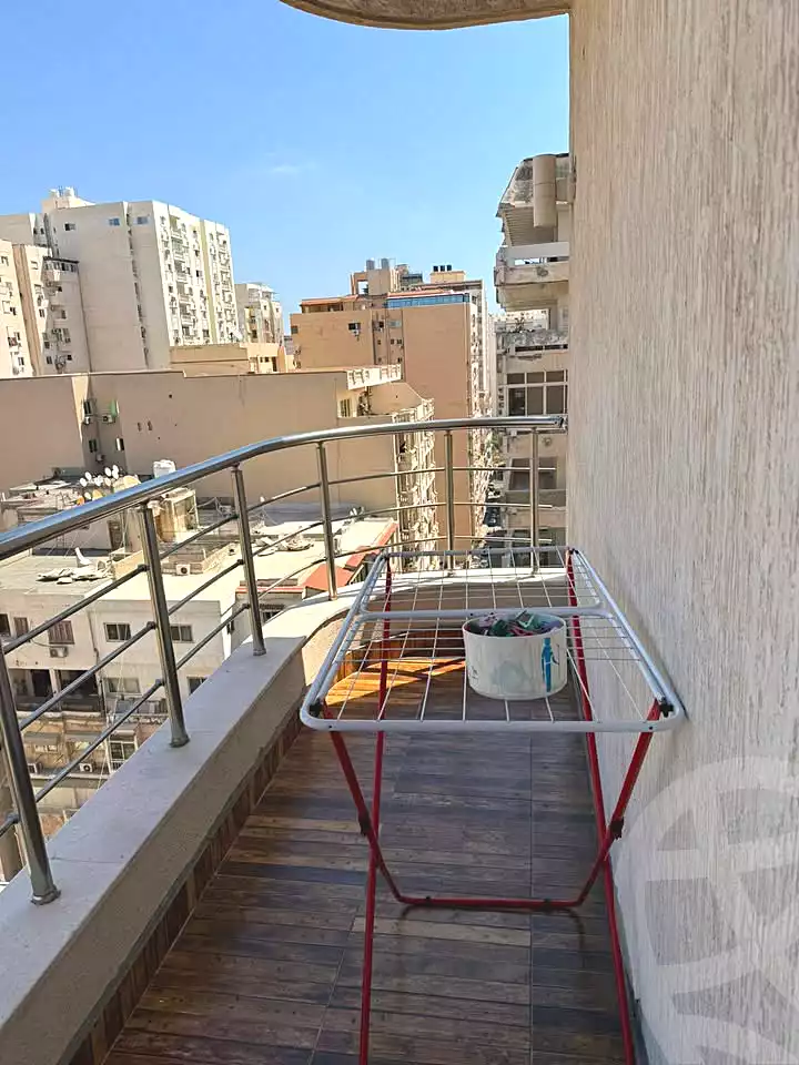 https://aqarmap.com.eg/ar/listing/7274582-for-sale-alexandria-tharwat