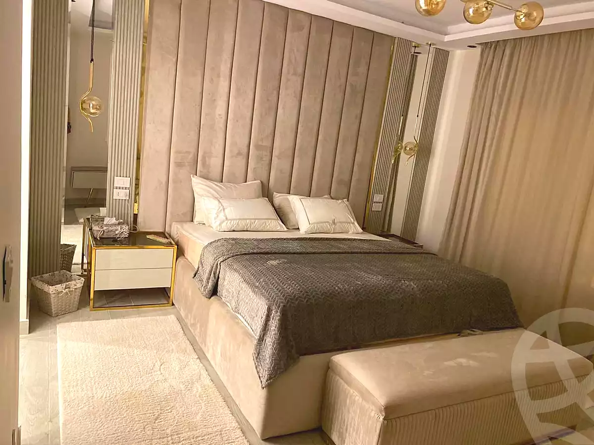 https://aqarmap.com.eg/ar/listing/7274674-for-sale-cairo-el-sheikh-zayed-city-compounds-el-khamayel