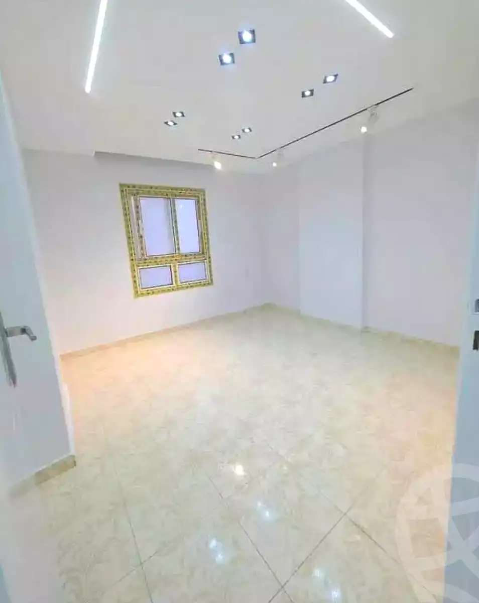 https://aqarmap.com.eg/ar/listing/7275090-for-sale-alexandria-sydy-bshr-sydy-bshr-bhry-shr-mhmd-njyb