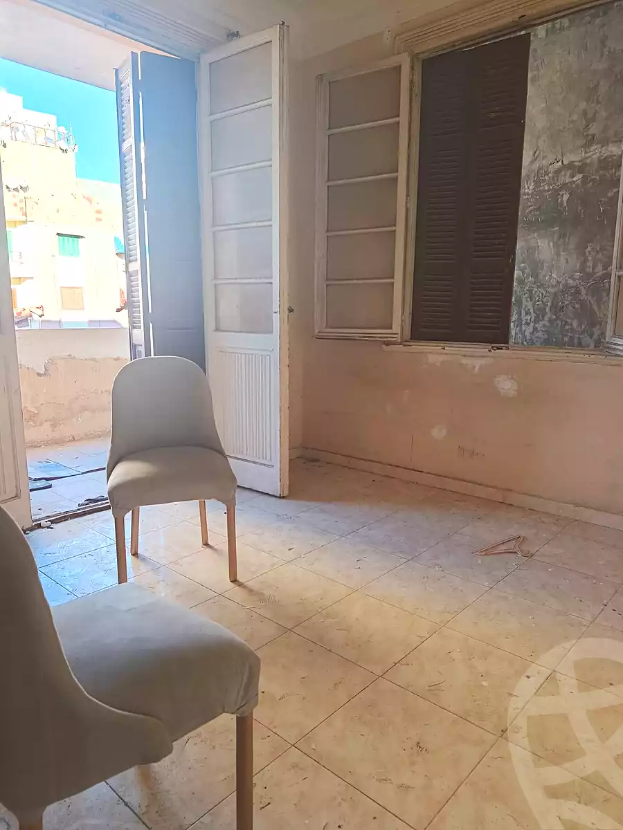 https://aqarmap.com.eg/ar/listing/7275114-for-sale-alexandria-cleopatra-port-said-street