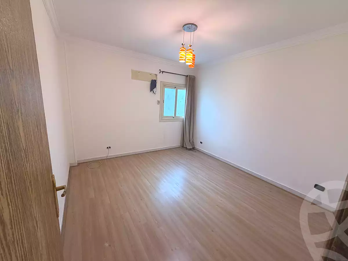 https://aqarmap.com.eg/en/listing/7275146-for-sale-cairo-mokattam-lhdb-l-ly-diplomats-neighborhood -street-9