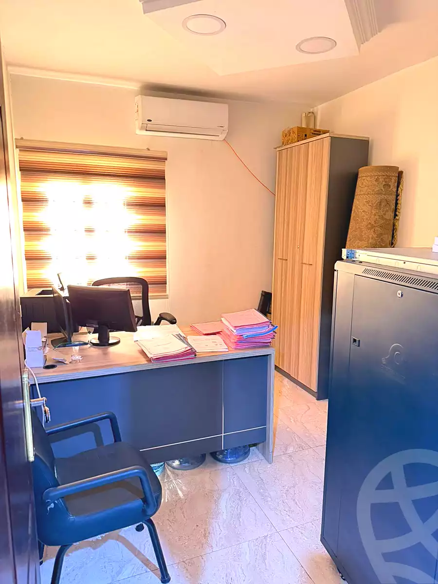 https://aqarmap.com.eg/ar/listing/7275220-for-sale-cairo-new-cairo-first-sector
