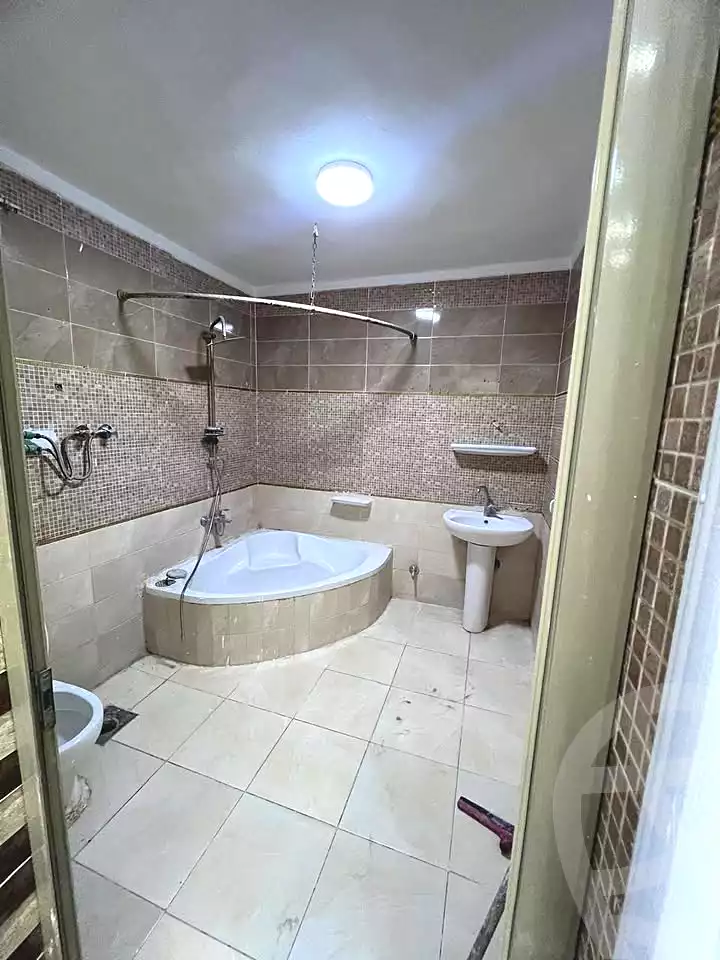 https://aqarmap.com.eg/ar/listing/7275338-for-sale-alexandria-lsywf-el-falki