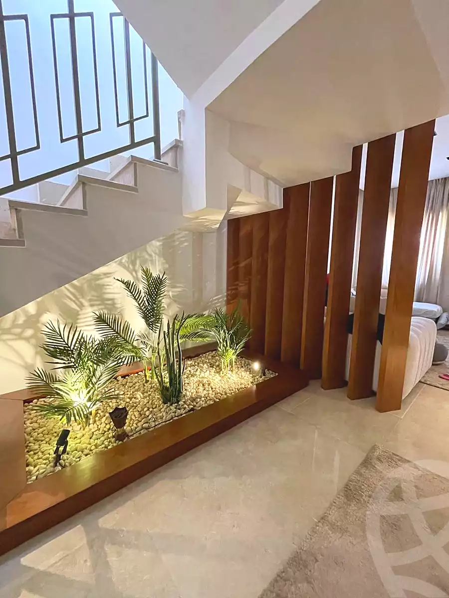 https://aqarmap.com.eg/ar/listing/7275457-for-sale-cairo-new-cairo-compounds-fyfth-skwyr-mwl-lmrsm-llttwyr