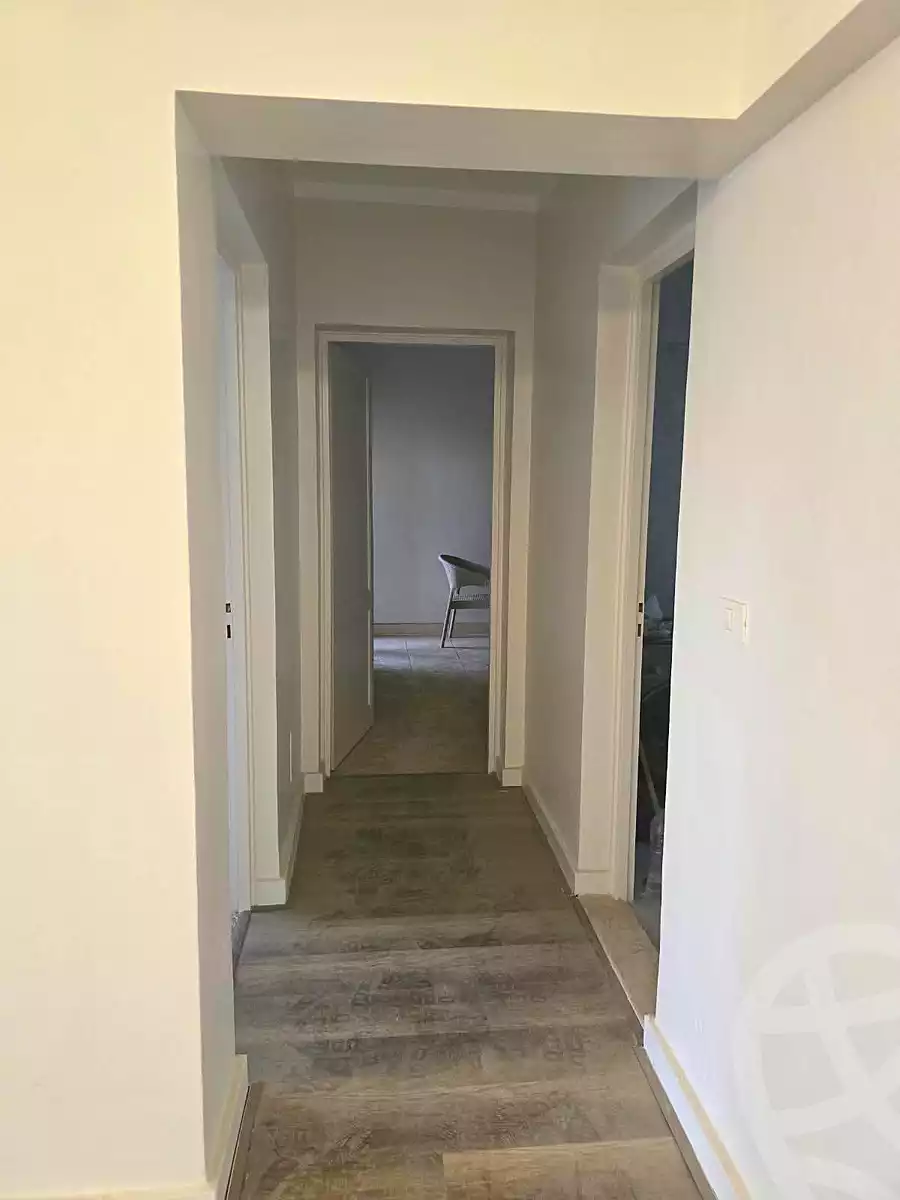 https://aqarmap.com.eg/ar/listing/7275522-for-sale-cairo-new-cairo-lrhb-city-phase-8